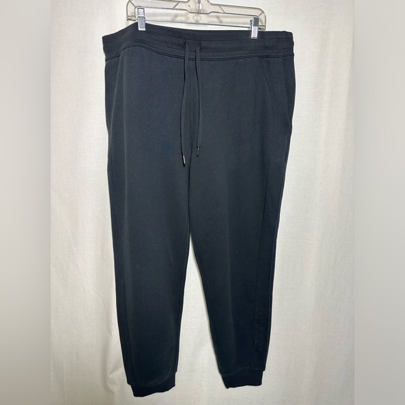 New Lululemon Scuba High-Rise Jogger *Fleece 28" !!! - Picture 11 of 11